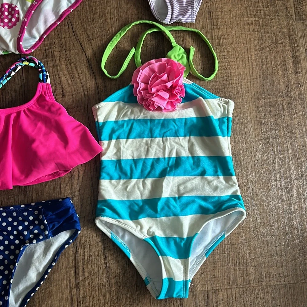Youth Girl’s size XS/Small swimsuits/swimwear Lot Disney store, Souris Mini, etc